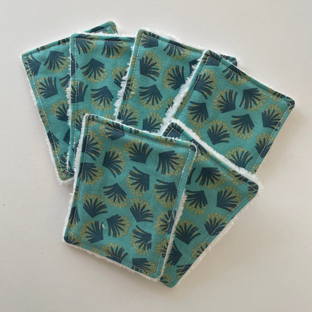 Lingettes démaquillantes petit format en lot de 6