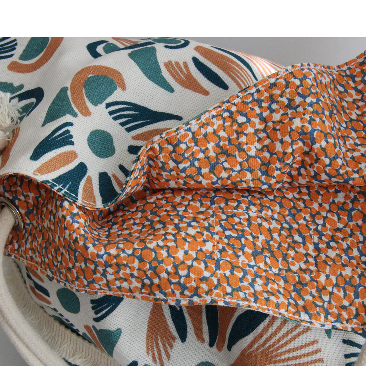 Sac_besace_femme_VICKY_vert_et_orange_detail
